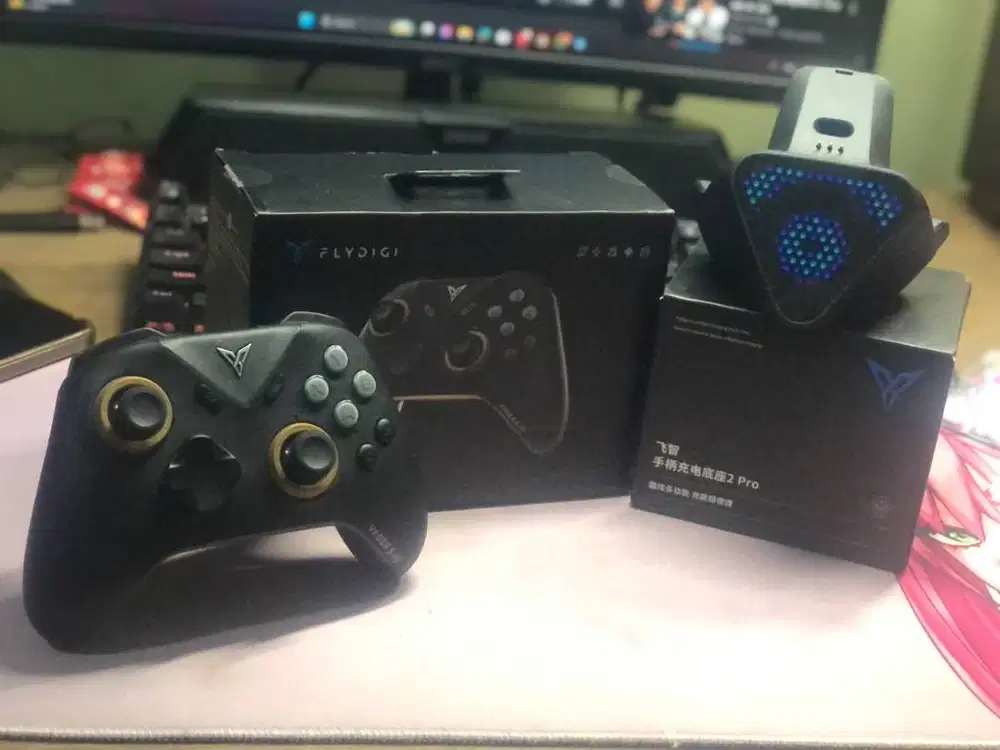 DIJUAL GAMEPAD Flydigi Vader 5 Pro + Charging Dock 2 Pro
