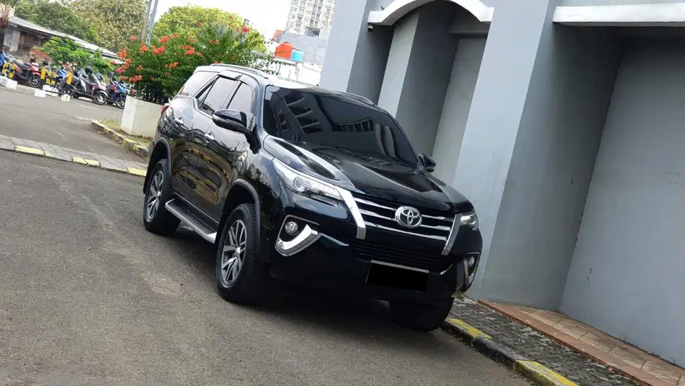 Toyota Fortuner 2.7 SRZ 4x2 Bensin AT 2017/2018