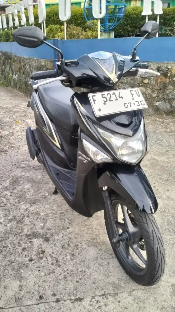 Hond Beat pop 2015,komplit ,mulus