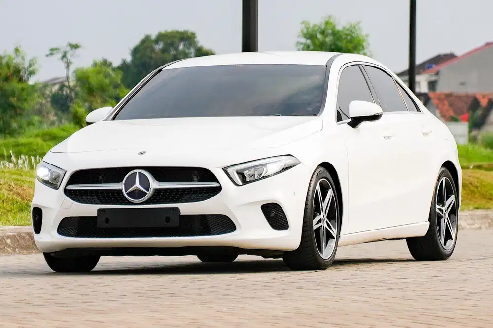 Rasa Baru! Mercedes Benz A200 1.3 Progressive Line Sedan 2020 c200