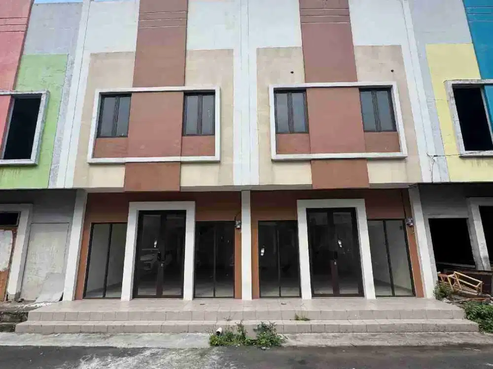 ruko Strategis harga ekonomis lingkungan ramai akses jl raya