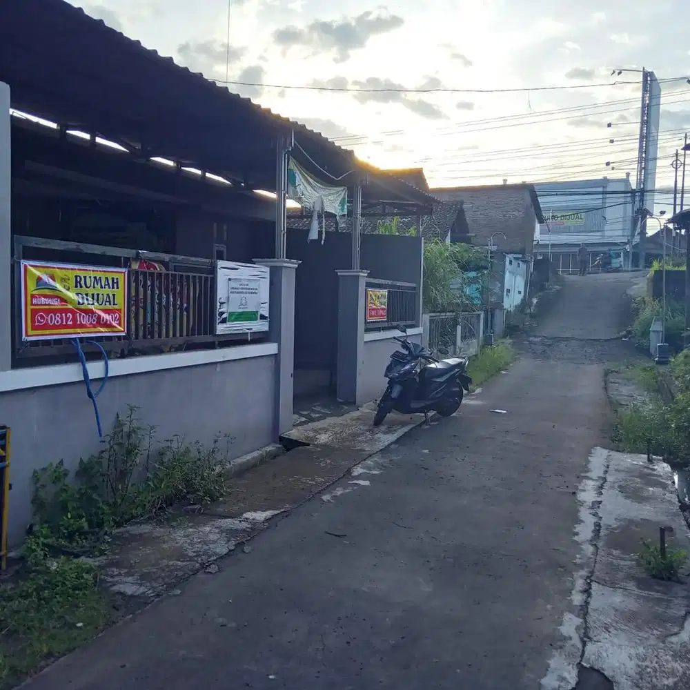 Rumah Dekat Jl Raya Solo - Sragen, Tugu Gading Grompol 500jt Nego
