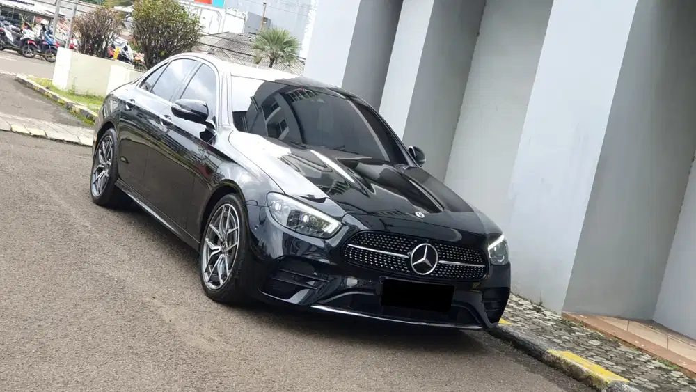 [ ANTIK LOW KM ] Mercedes Benz Mercy E 300 E300 AMG W213 AT 2022/2023