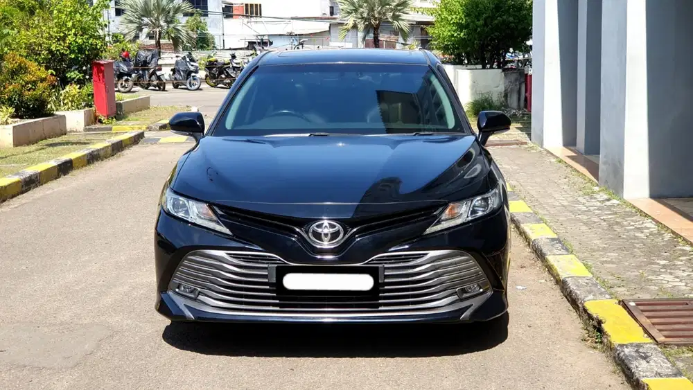 Km59rb toyota camry 2.5 v sunroof 2020 hitam
