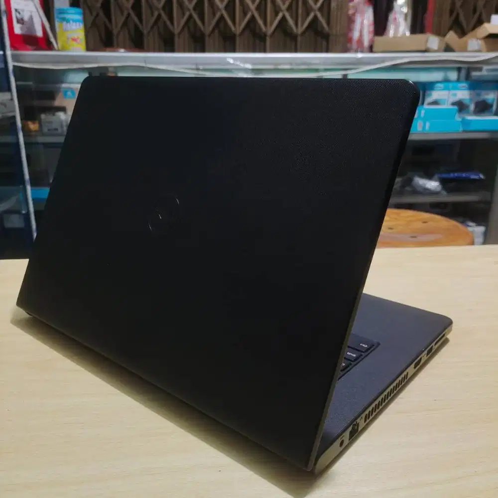 Laptop GAMING Dell Inspiron 5468 Intel Core i5  Dual VGA AMD Radeon R7