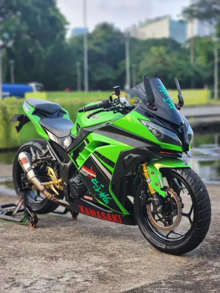Kawasaki Ninja 250 FI SE KRT Hijau