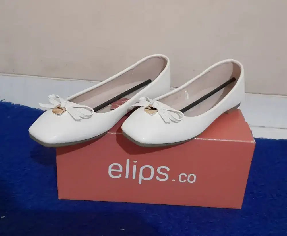 Sepatu flatshoes