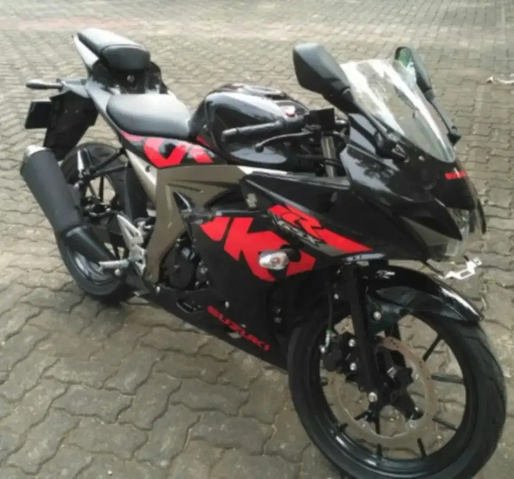 Suzuki GSX R150 2017