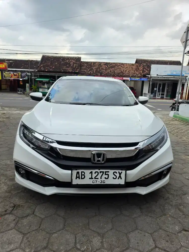 Civic es tahun 2020