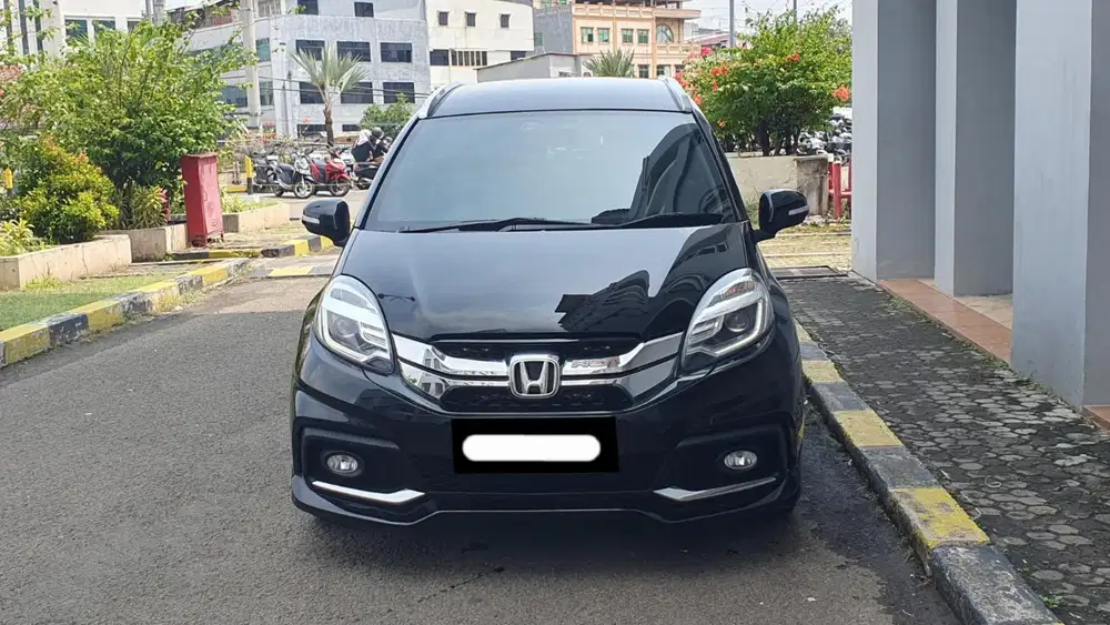 Honda mobilio rs matic 2015 hitam cash kredit proses bisa