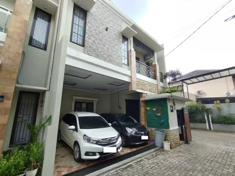 Rumah 3 Lt SHM 10 Menit ke AEON Mall Tanjung Barat Dibantu KPR J-44093