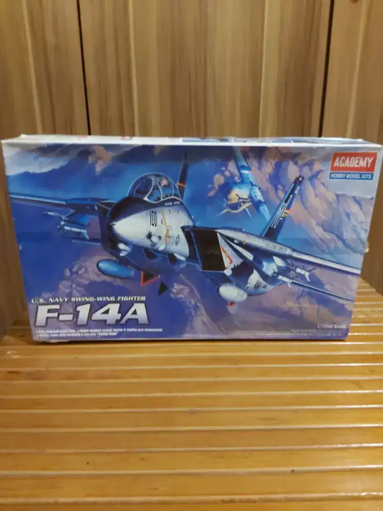 Model Kit ACADEMY US. Navy Swing-Wing Fighter F-14A