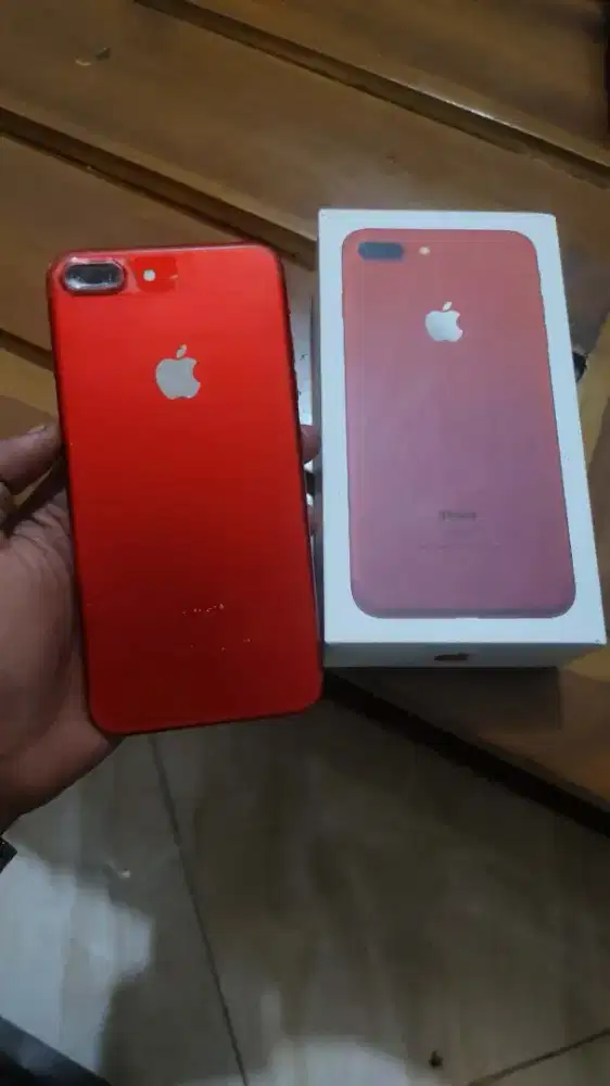 7 plus 128 GB Whitlis 2019