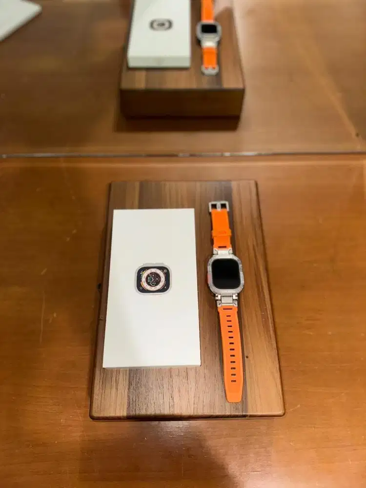 Apple watch ultra 1 like new