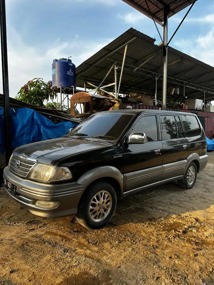 Mobil TOYOTA KRISTA BENSIN TAHUN 2003, EKS LELANG BMKG MEDAN