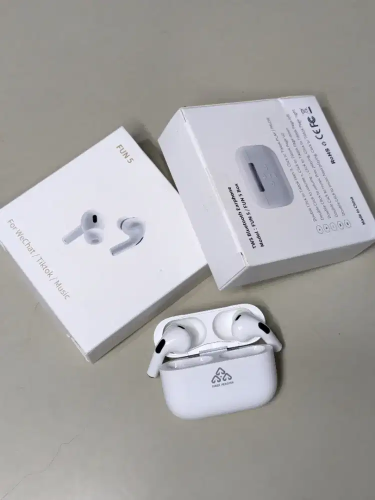 Headset TWS Earbuds THREE PEACHES 3 in 1 original