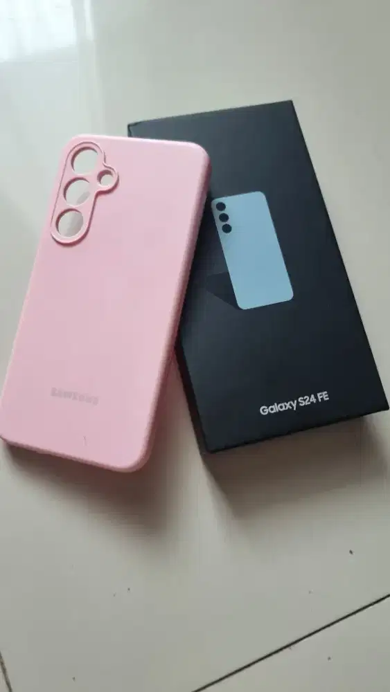S24 fe sky blue +free case