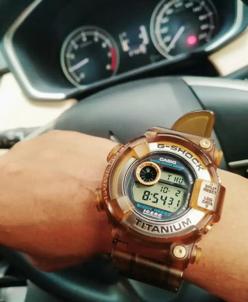 Gshock Dw 8200 k