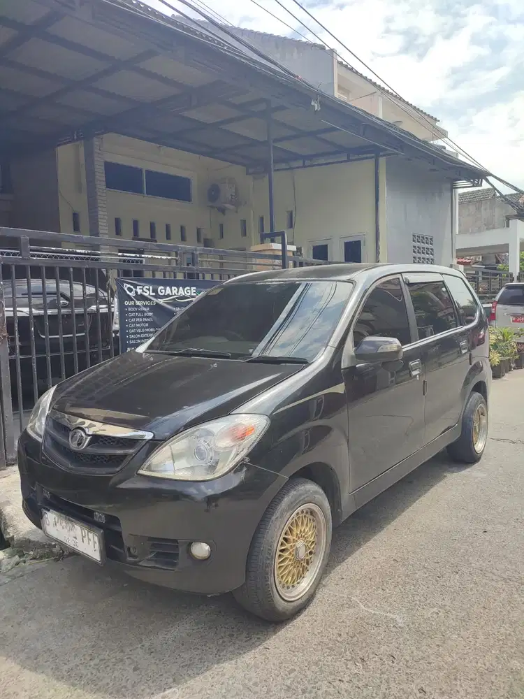 Daihatsu Xenia 2009 Bensin