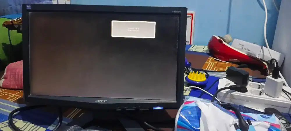 Monitor LCD Acer X163W