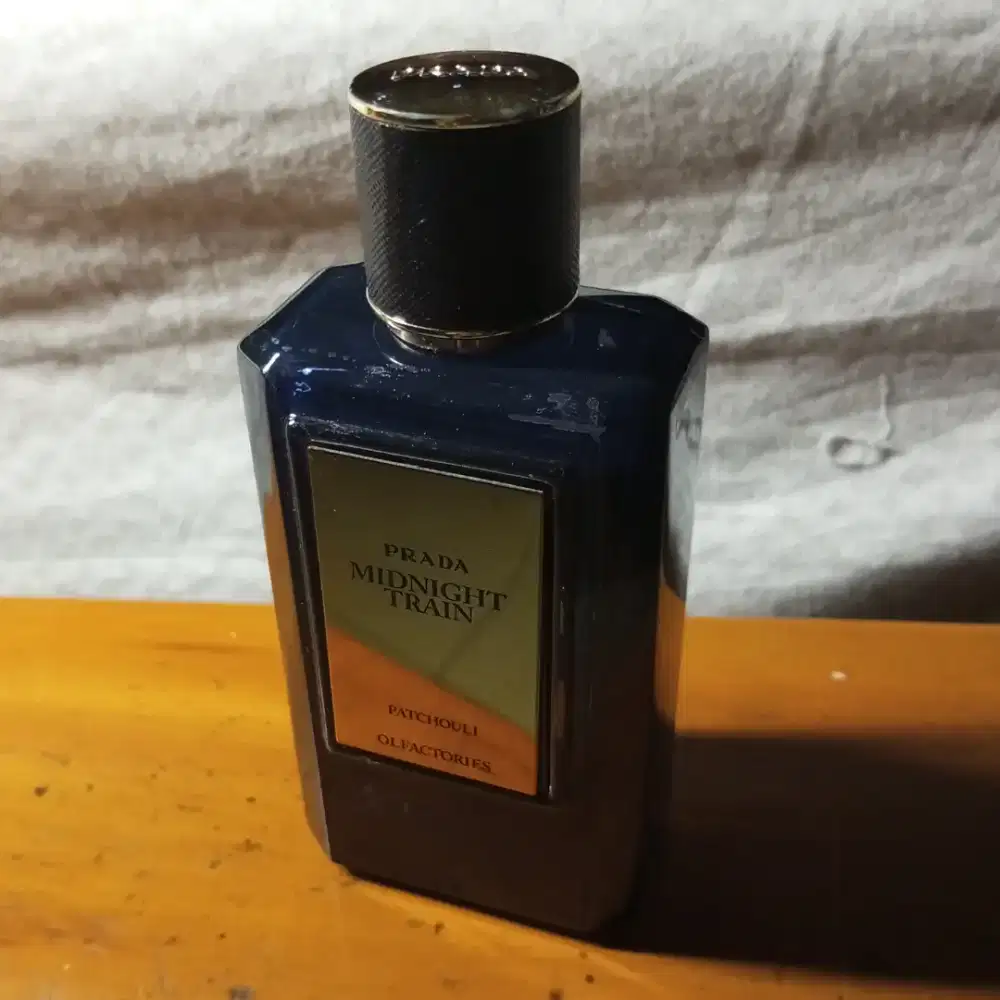 Dijual cepat Dua parfum mewah