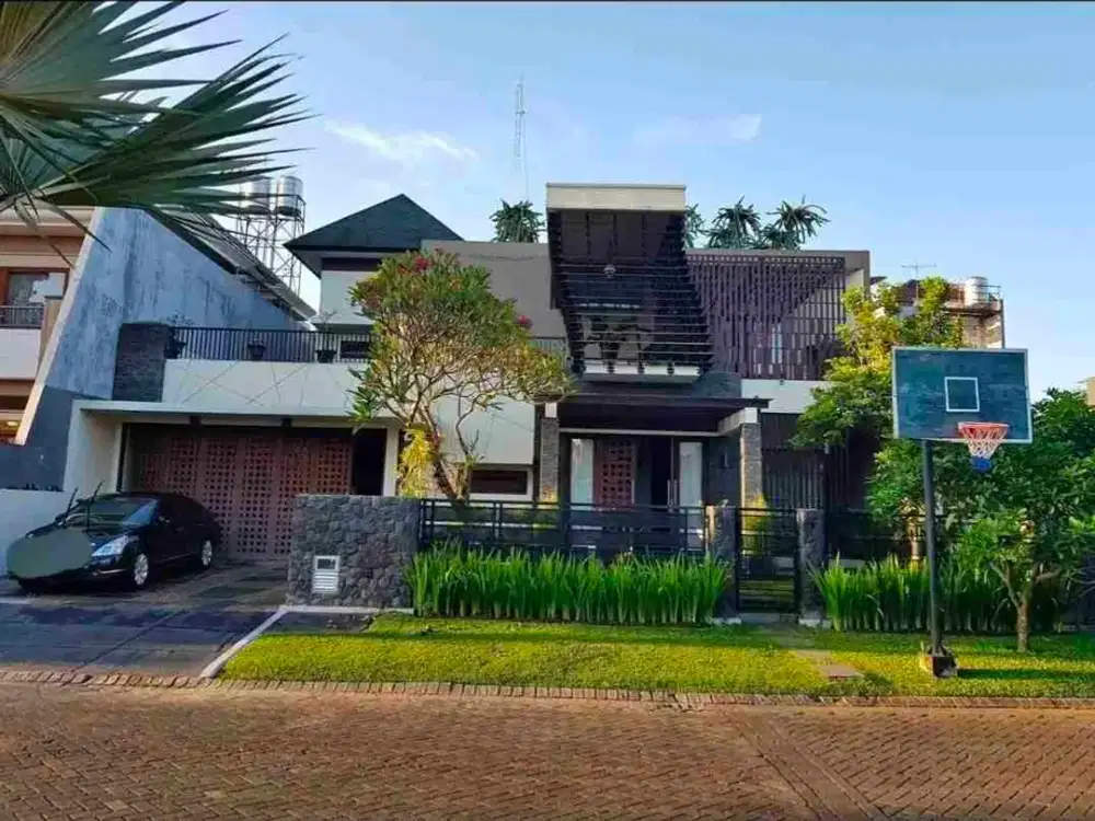 rumah mewah di jalan kembar araya malang golf dekat kampus binus lingkungan asri siap huni