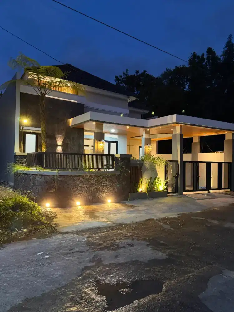 Jual Rumah Jalan Kaliurang Dekat Kampus UII