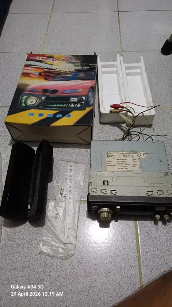 JUAL RADIO TAPE KLASIK MERK CLARION CR-126AS