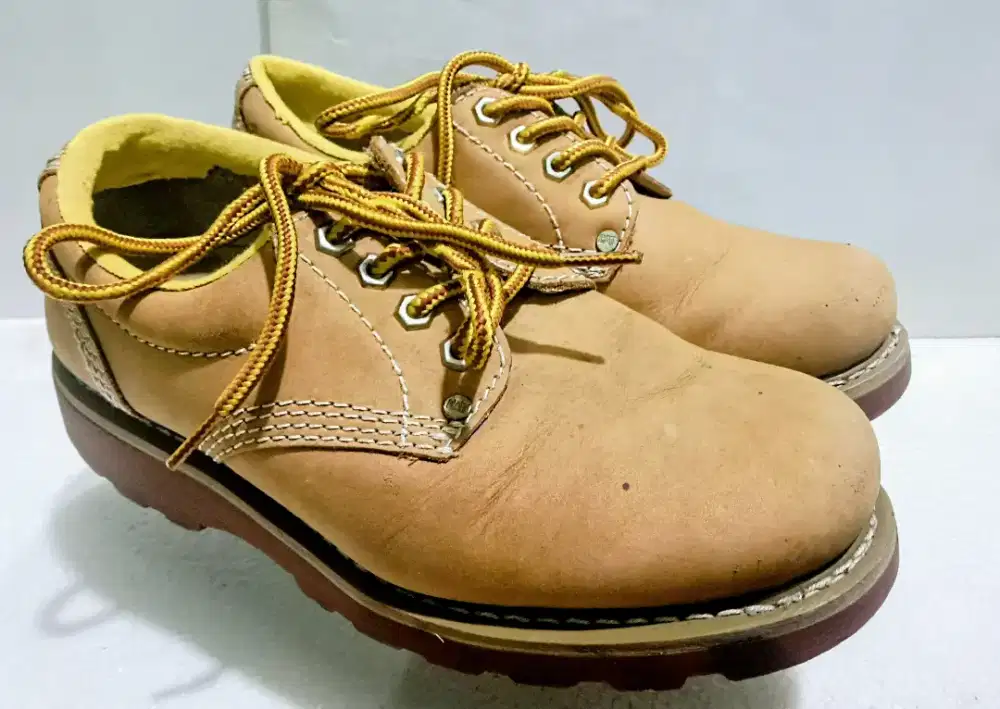 Caterpillar - Sepatu Pria Casual Kulit Import Original