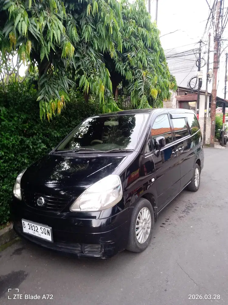 Nissan Serena 2010 Bensin