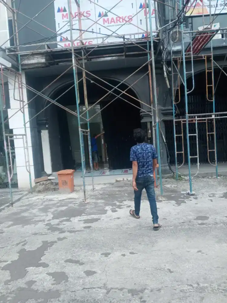 Tukang las panggilan