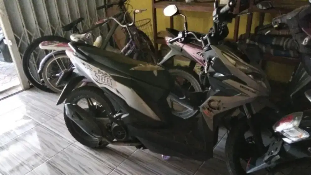 Honda beat streat 2019