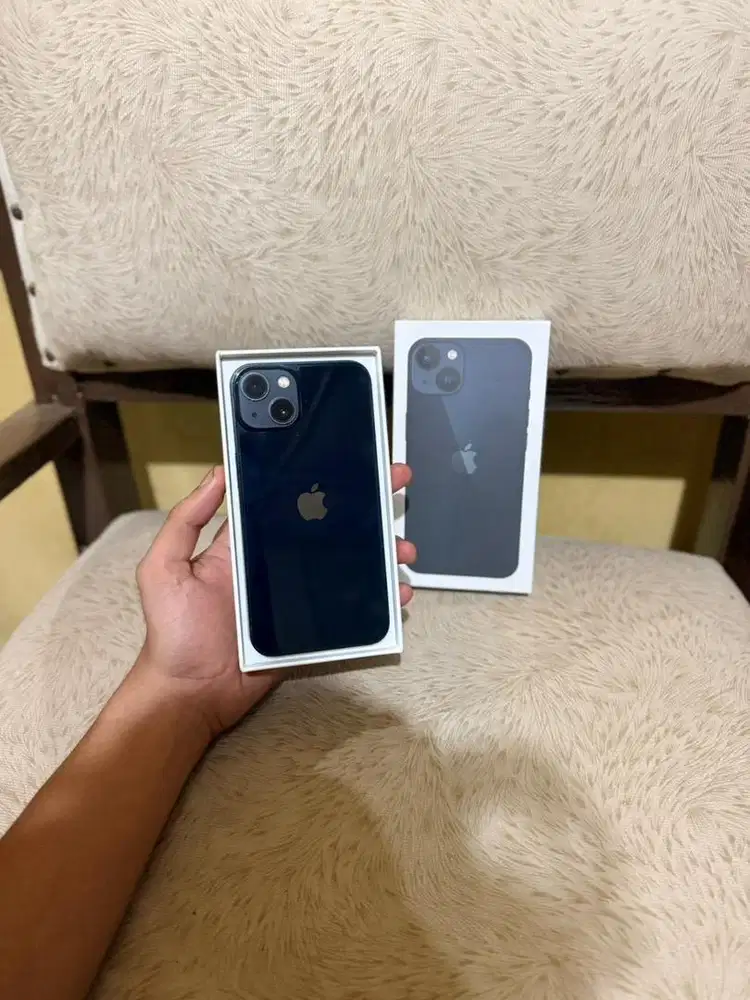 iPhone 13 128gb - Midnight (Resmi Beacukai)