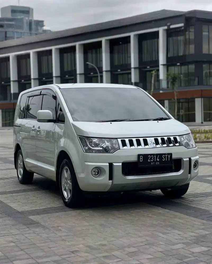 Mitsubishi Delica 2015 Bensin