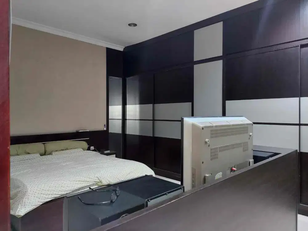 Jual rumah siap huni di singgasana pradana Bandung