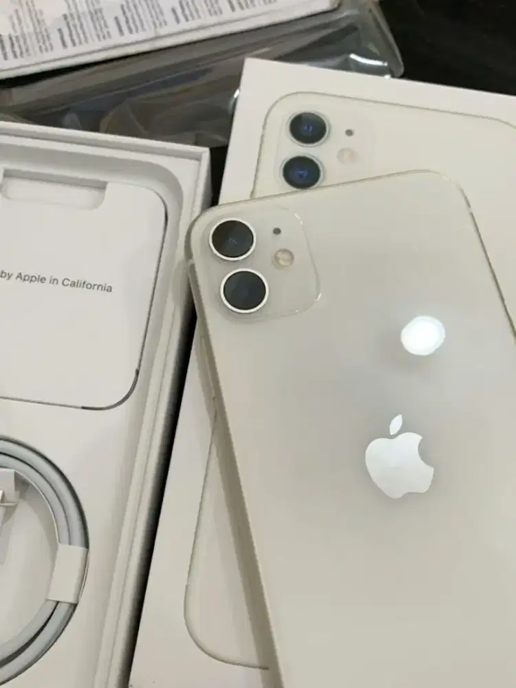 iPhone 11 128gb iBox Fullset