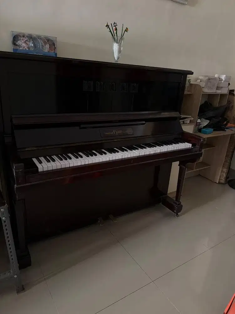 Dijual piano bekas