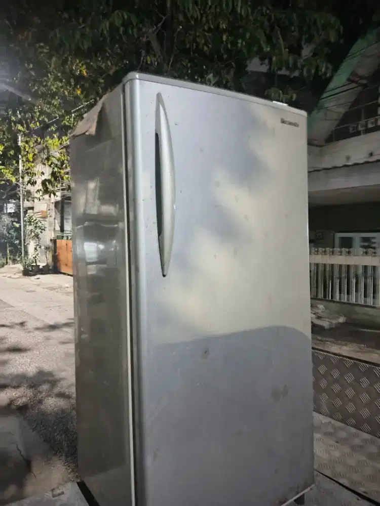 Kulkas panasonic 1pintu normal dingin beku siap pakai orisinil