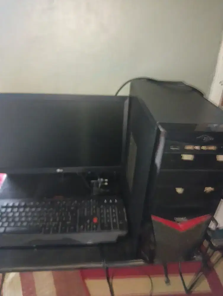 Komputer merk LG lengkap dengan cpu