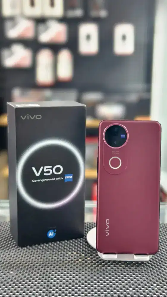 Vivo V50 5G Red 12/256