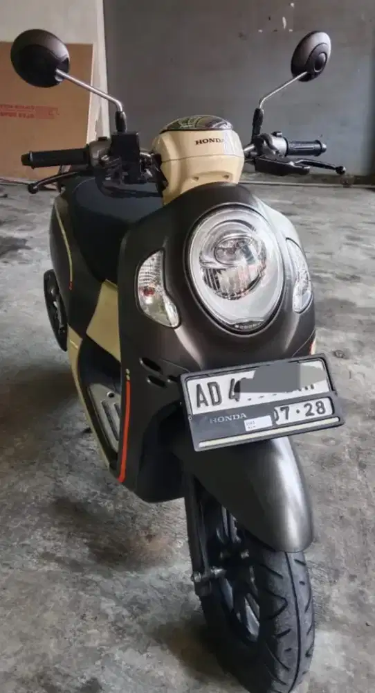 Scoopy 2023 masih ada AD kra msn body oke siap pkai srt lgkap msh ada