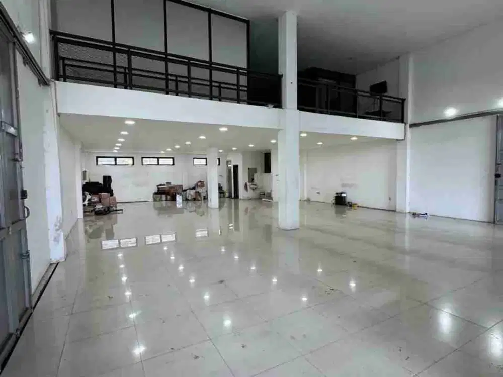 Disewakan Ruko Besar Strategis Di Mainroad BKR Bandung