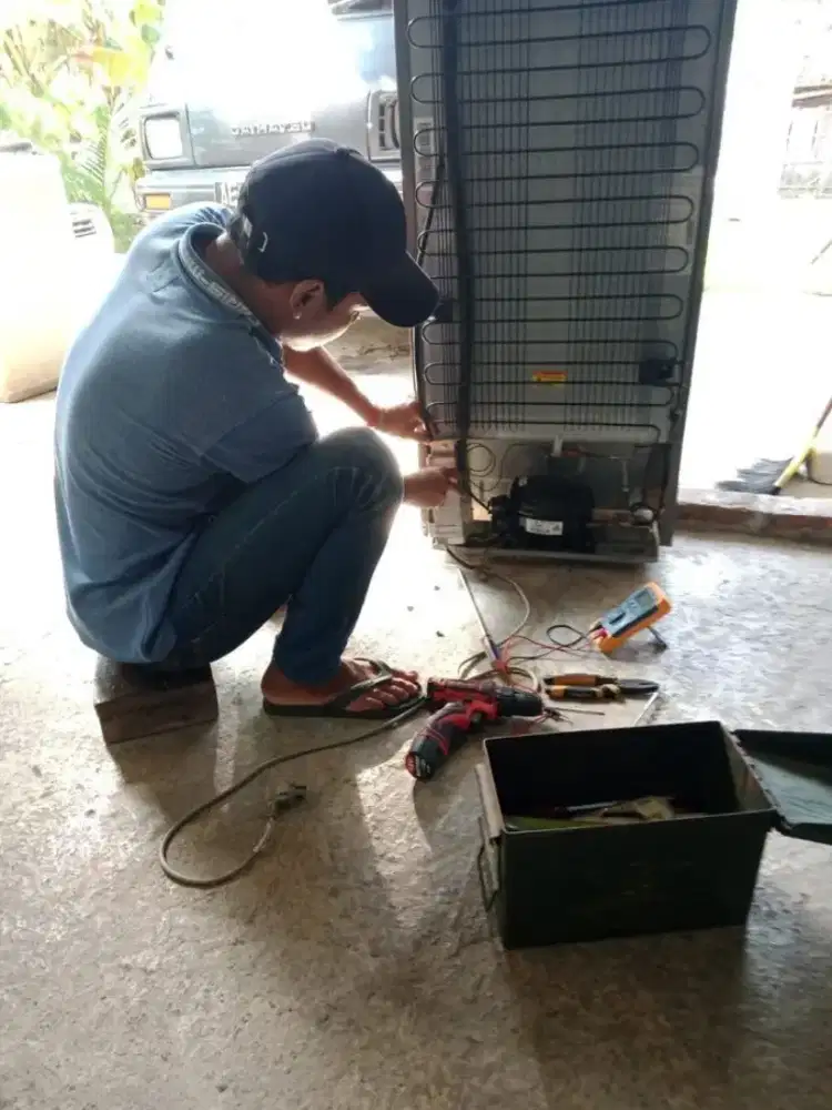 jasa servis ac kulkas frezer showcase mesin cuci dan bongkar pasang ac