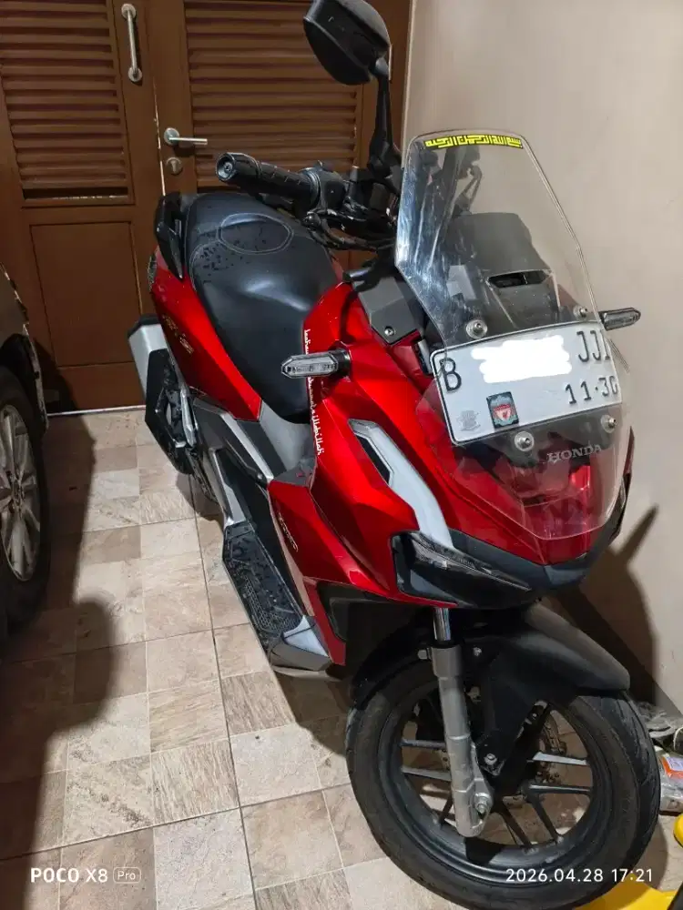 Honda ADV 160 Merah Maroon 2022