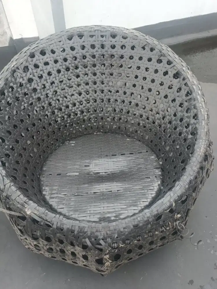 Kursi rotan sintetis