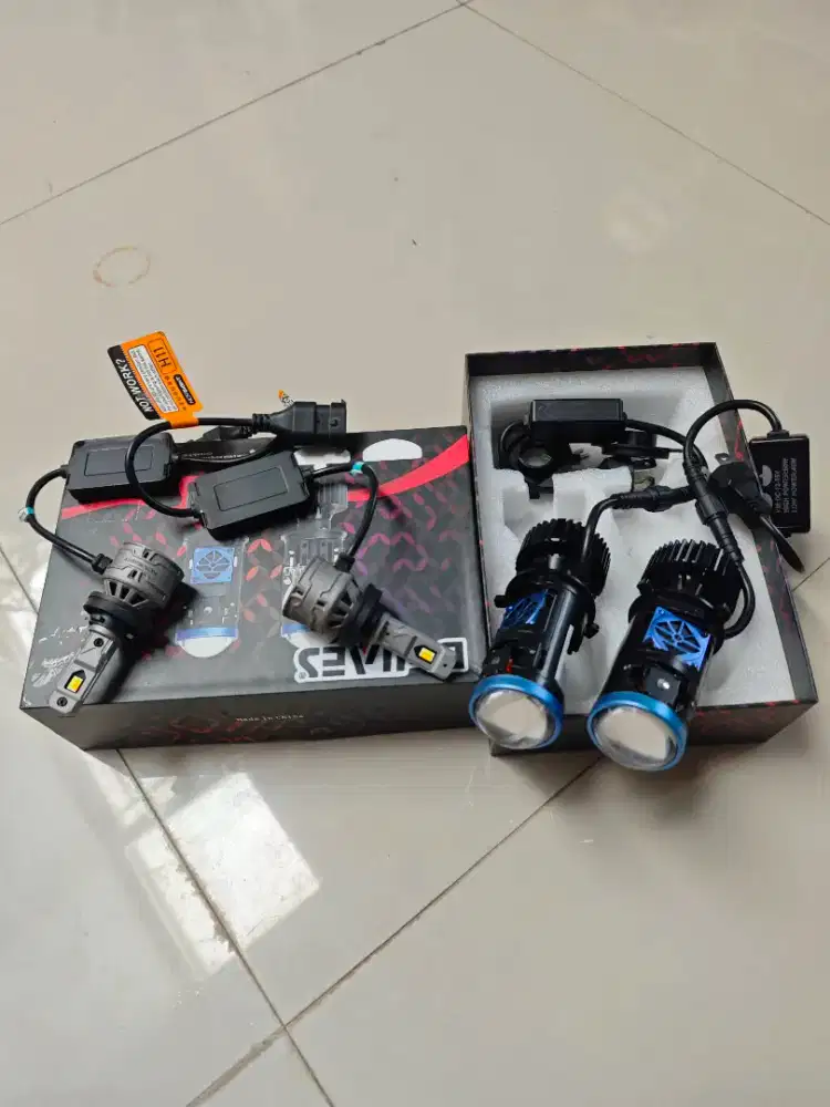 Mini projie H4 sangat terang dan foglamp Led H11 3 warna