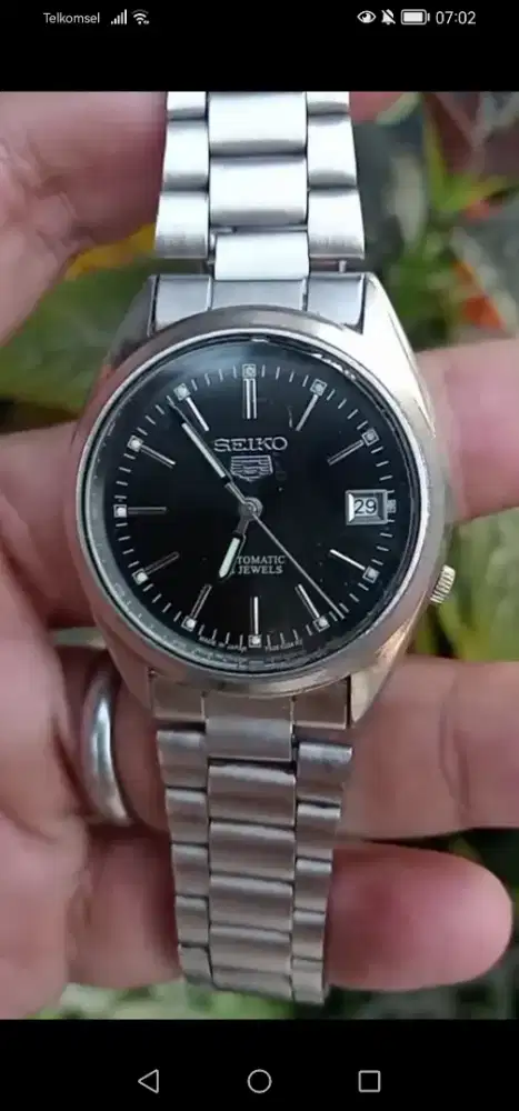 Jam tangan cowok seiko clasik