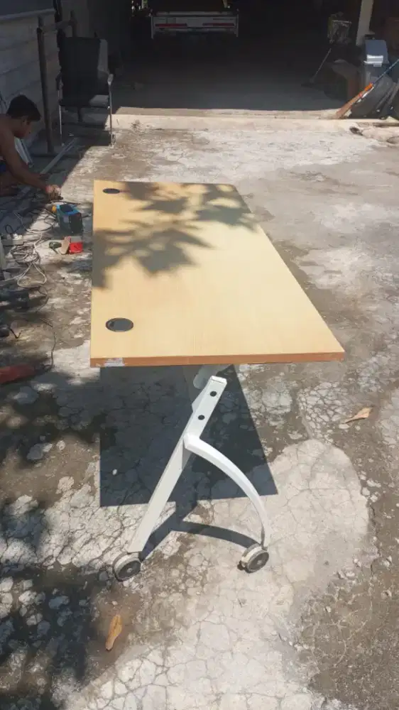 Meja lipat,meja kantor