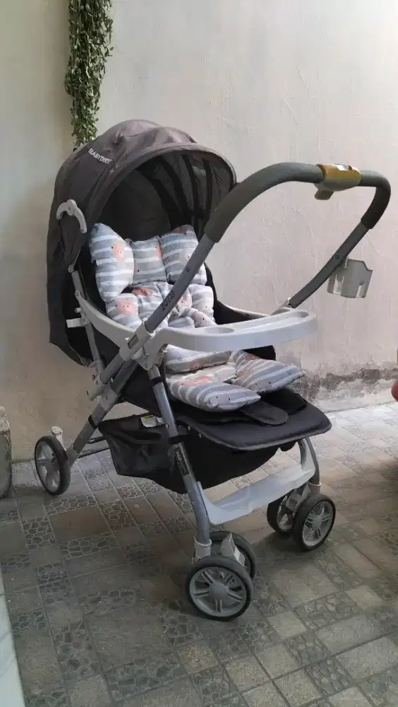 Stroller Babydoes