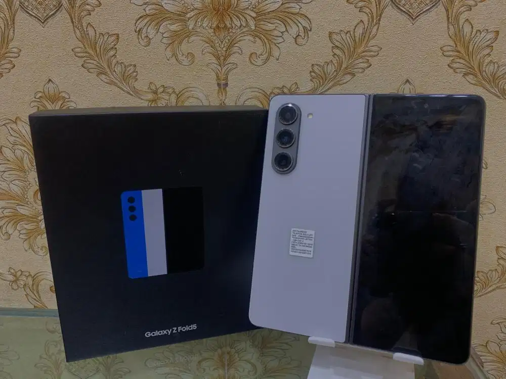Second Like New Samsung Galaxy Z Fold 5 12/1 TB Resmi Sein